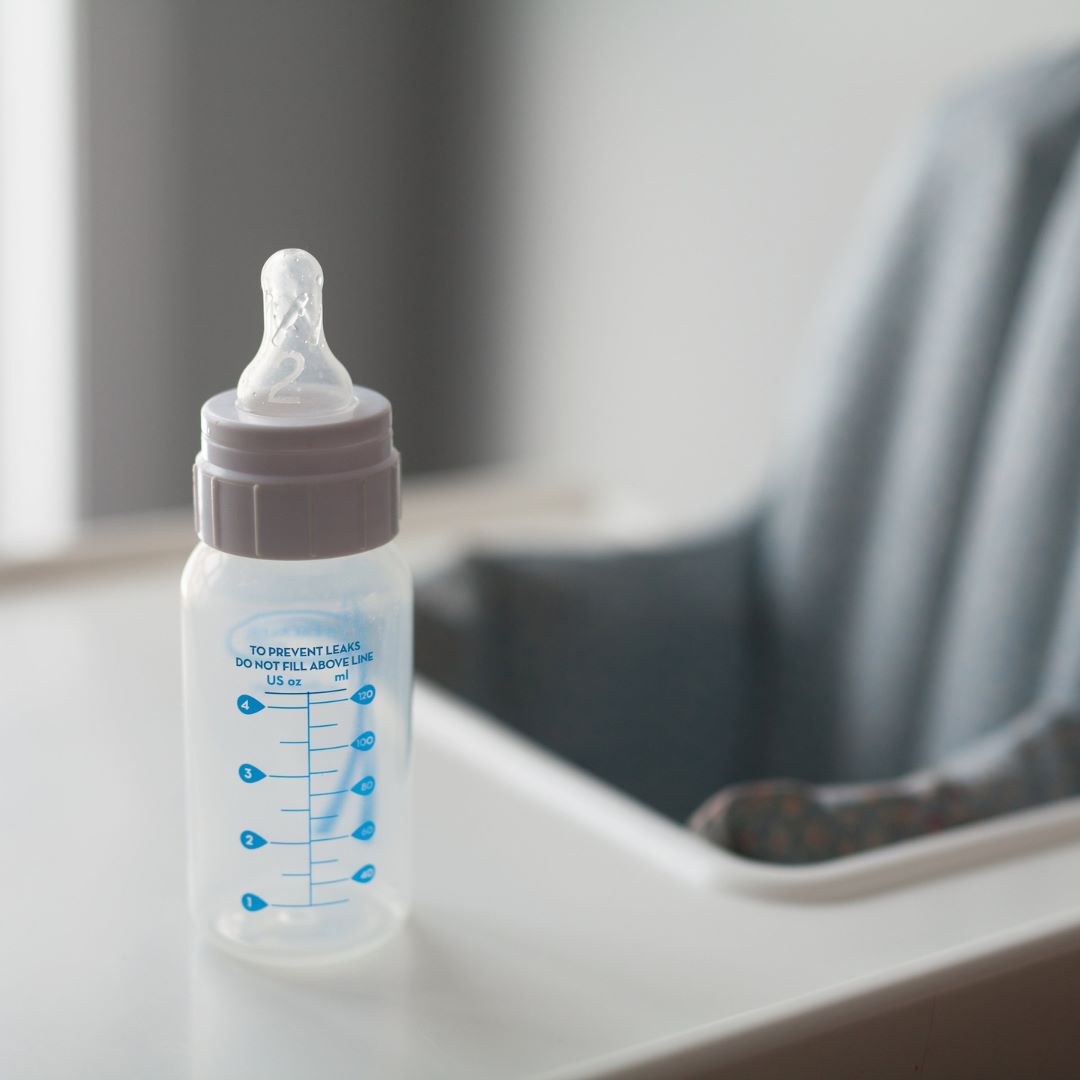 bottle feeding-michigan pediatric therapy3