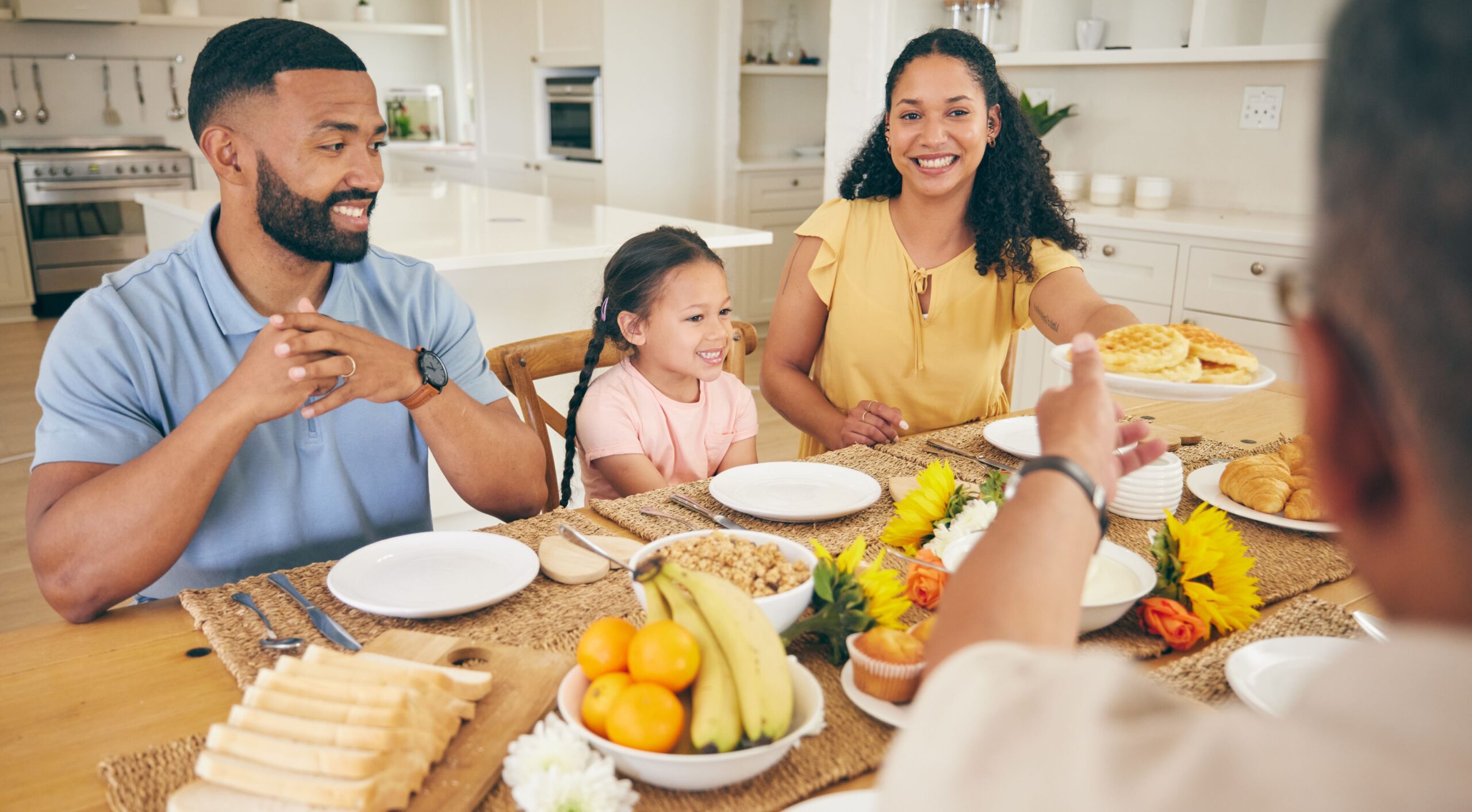 family meal eating feeding therapy